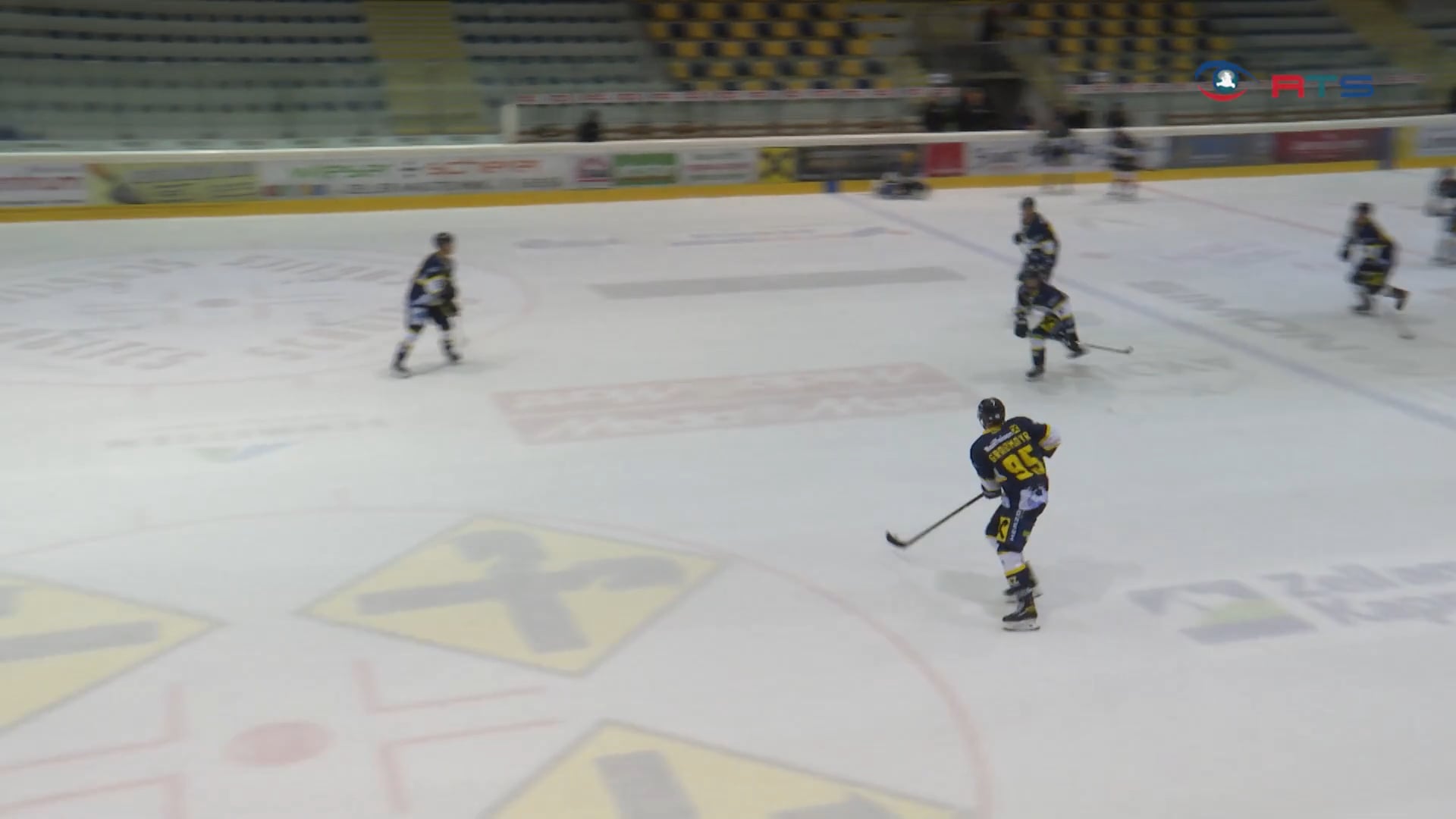 alps-hockey-cup-meisterschaften-zeller-eisbaeren-gegen-althofen-rhinos-aus-kaernten