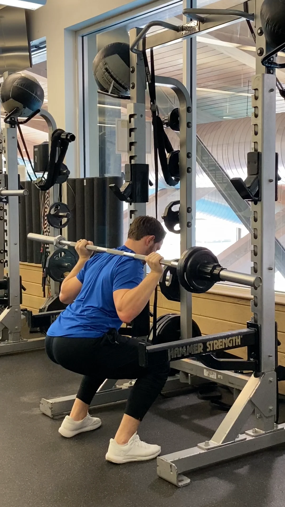 Offset or Unilateral Back Squat on Vimeo