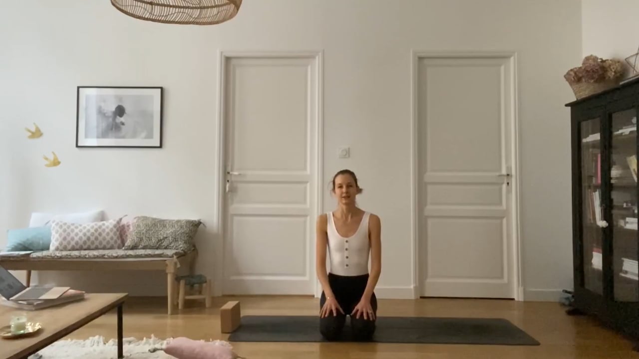 Jour 28. Cours de yoga - Variations autour du guerrier II avec Laure-Anne Desrumaux (60 min)
