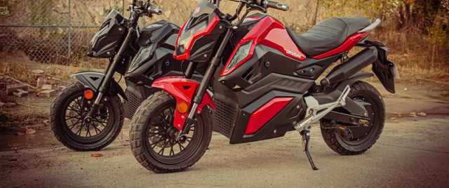 Daymak Road Warrior 72V Electric Bike + Motorcycle Helmet (Black) video thumbnail