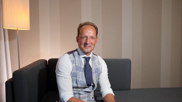 Sascha Mermann - Von Poll Finance