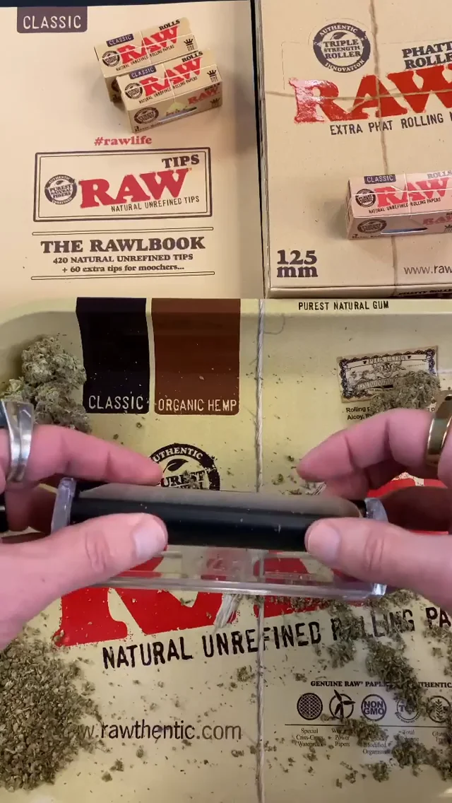 ROLL BOXES Archive - Rolling Papers - Foto 11