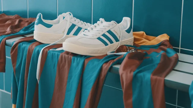 Adidas lucas premiere x store helas