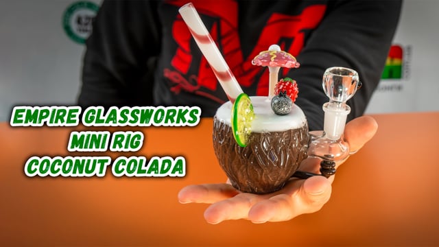 Бонг ручной работы из боросиликатного стекла «Empire Glassworks Mini Rig Coconut Colada»
