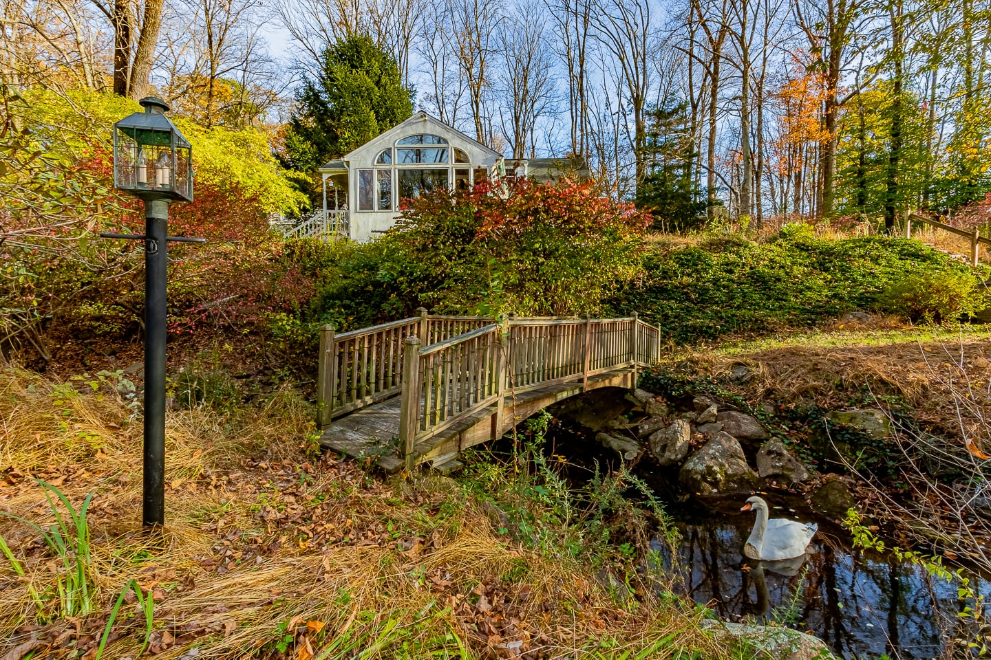 2527 Grubbs Mill Road, Berwyn PA on Vimeo