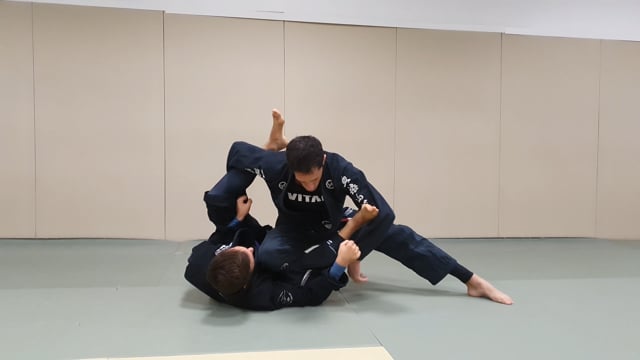 Passage de spider lasso en knee slide