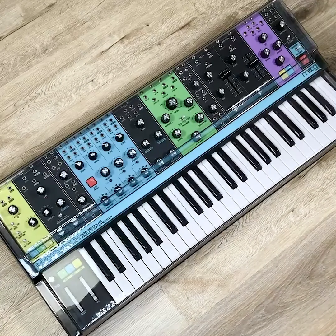 Moog Matriarch｜保証書・純正箱・おまけのパッチケーブル付き 美品 Moog Matriarch｜保証書・純正箱・おまけのパッチケーブル付き