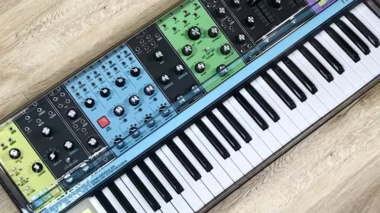 DECKSAVER MOOG MATRIARCH COVER on Vimeo