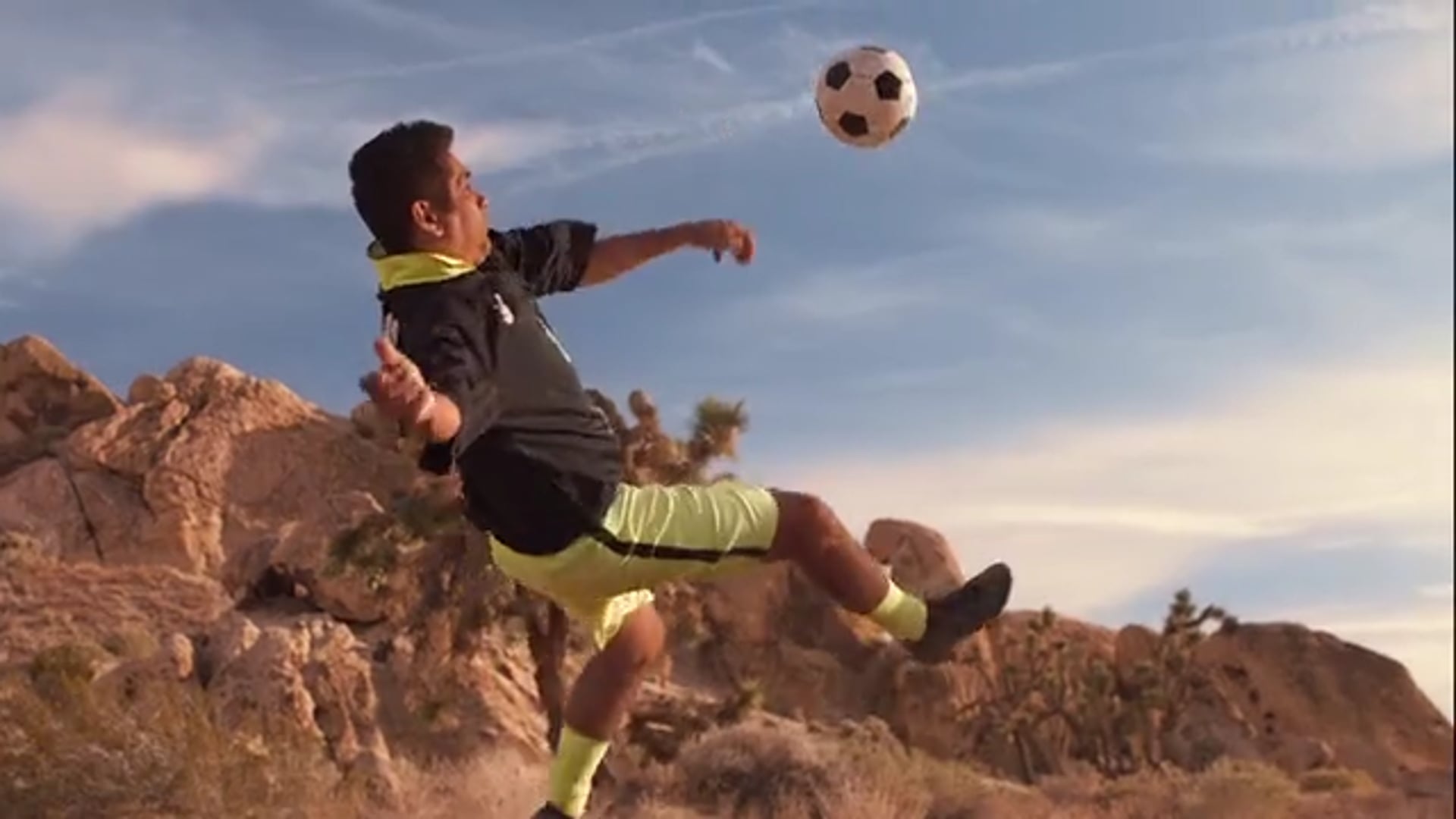 Toyota - Scissor Kick with Jorge Campos
