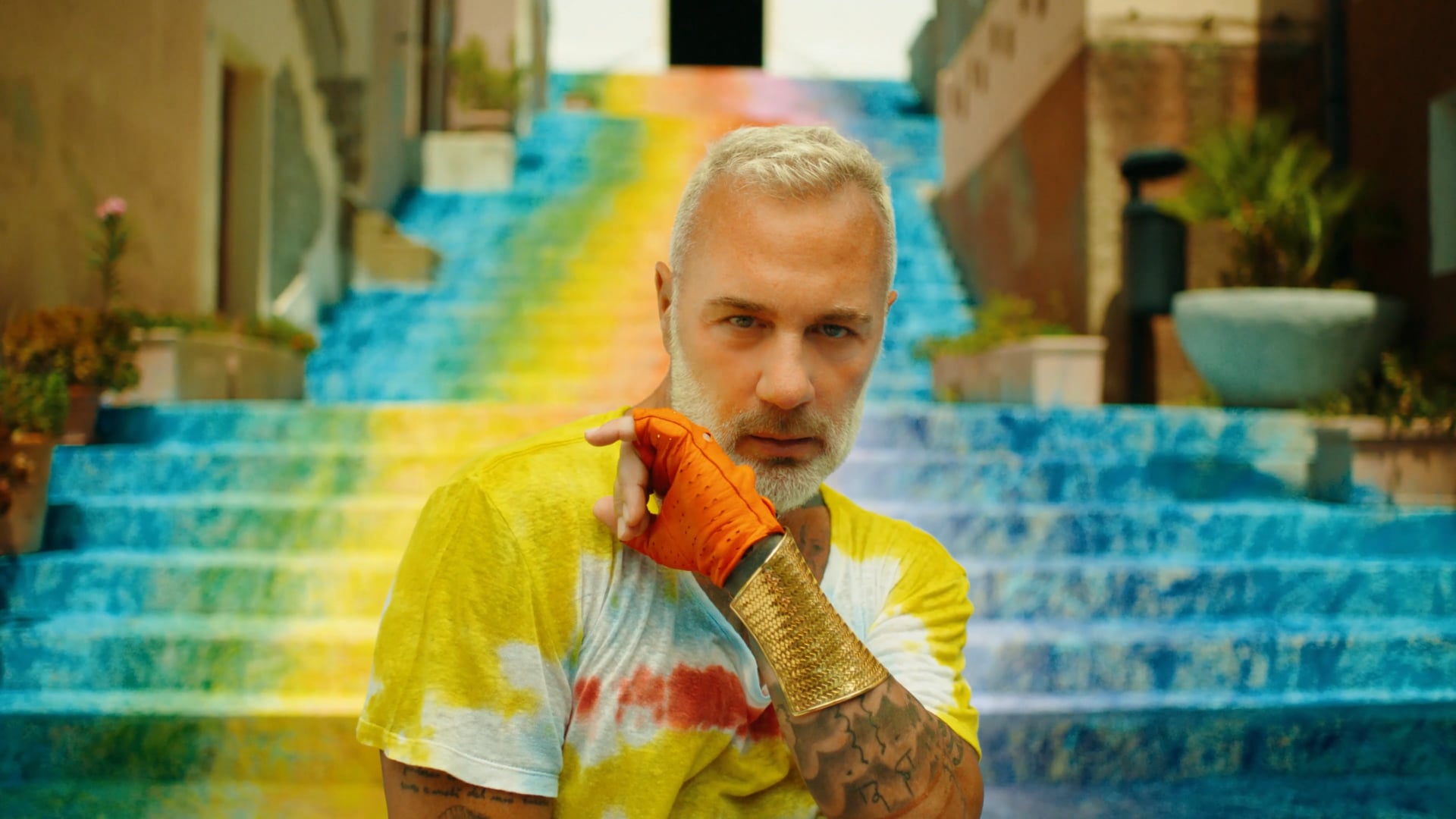 Gianluca Vacchi , Ir Sais - Para Music Video