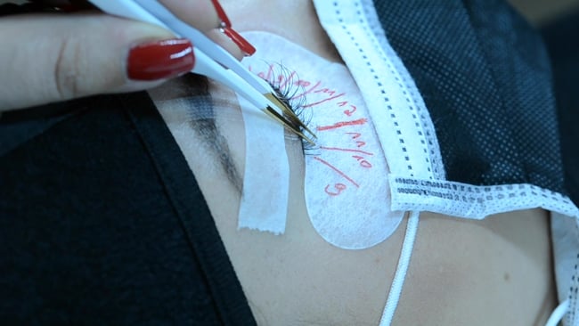 Praxis 2 Lashcom - 1:1 Wimpernverlängerung