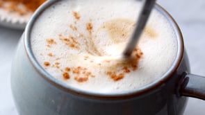 Oatmilk Honey Latte Recipe - Pinch of Yum