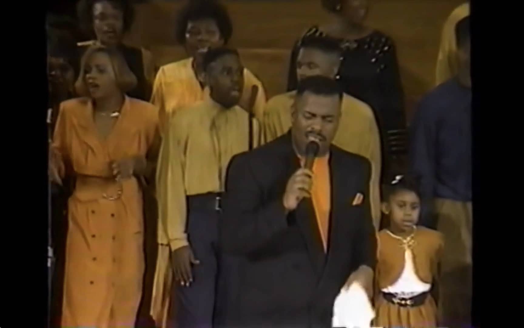 John P. Kee and The New Life Community Choir performing "Lily in the