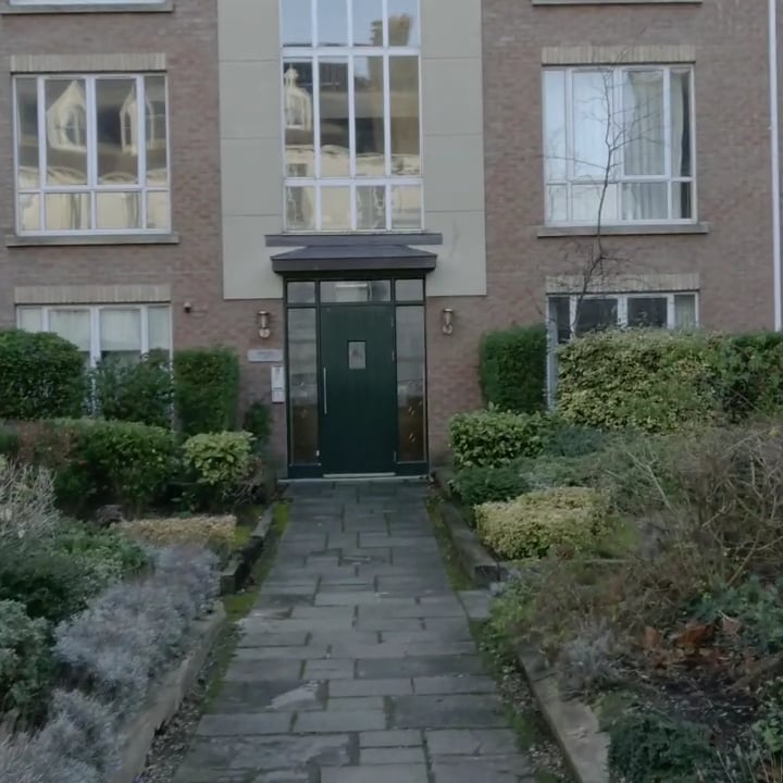 Linden Court Apartment Courtyard and Gardens on Vimeo