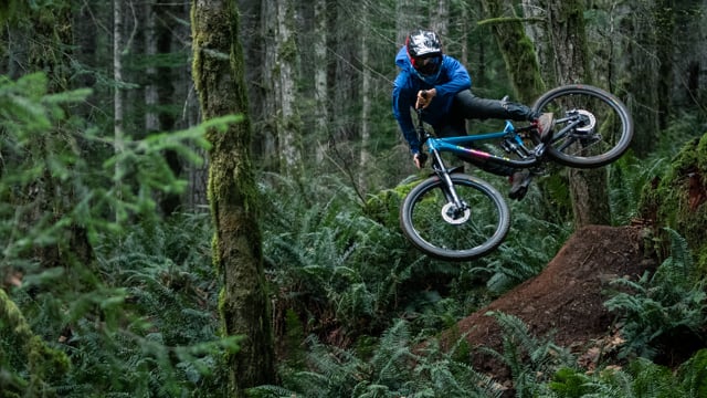 Changing Seasons feat. Mark Matthews | MTB RAW