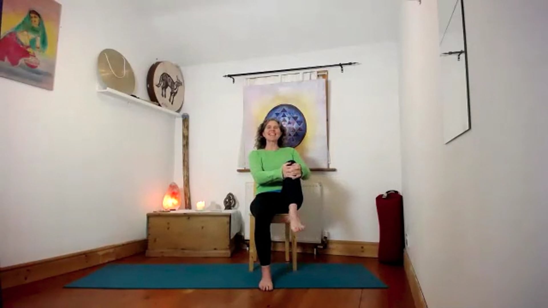 Gentle - Class 3 Freedom  and Ease With inner listening we help the body open with somatic stretches.