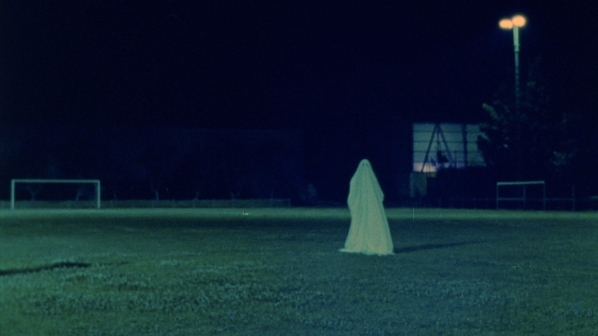 Regarde passer mon fantôme (See my ghost passing away) - extrait