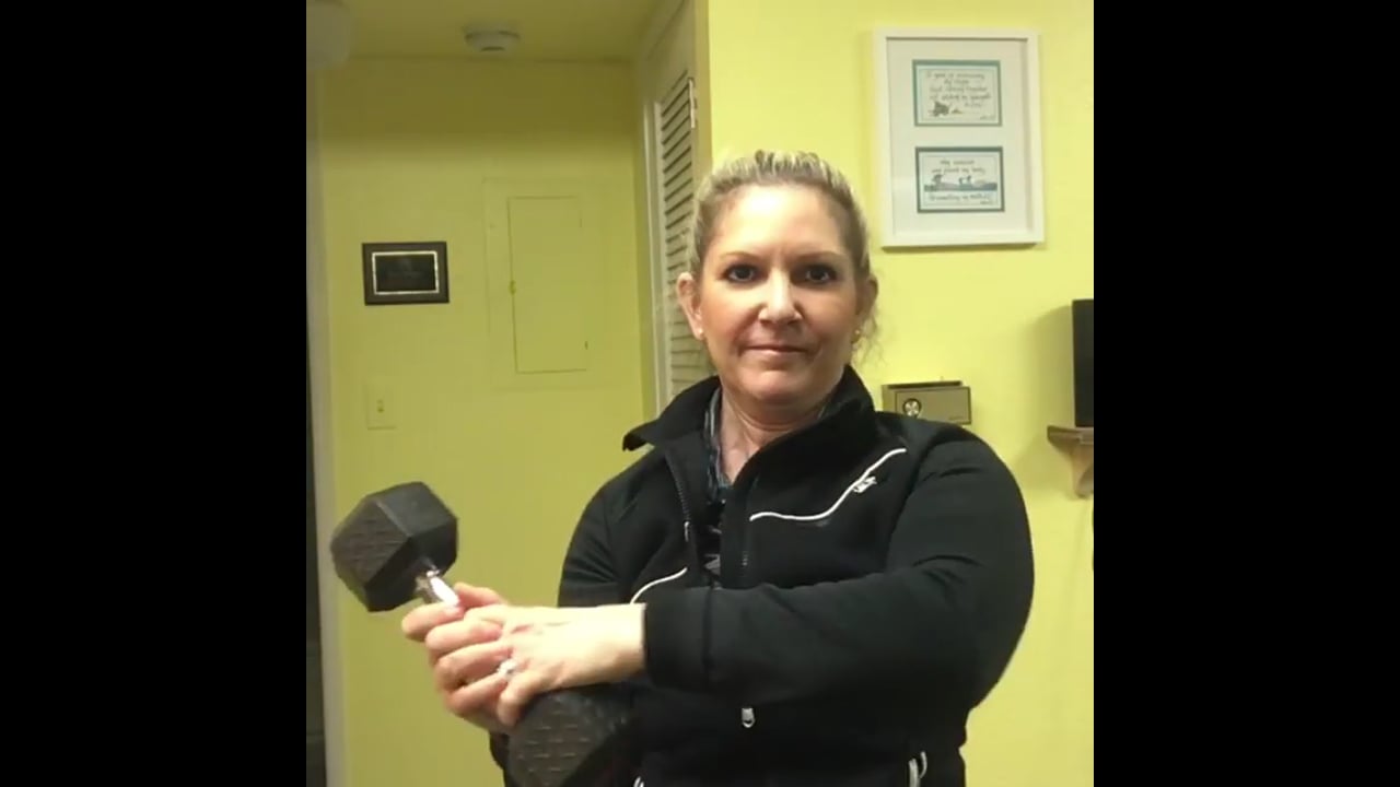 Beginner weight training routine-Dumbbell shoulder workouts