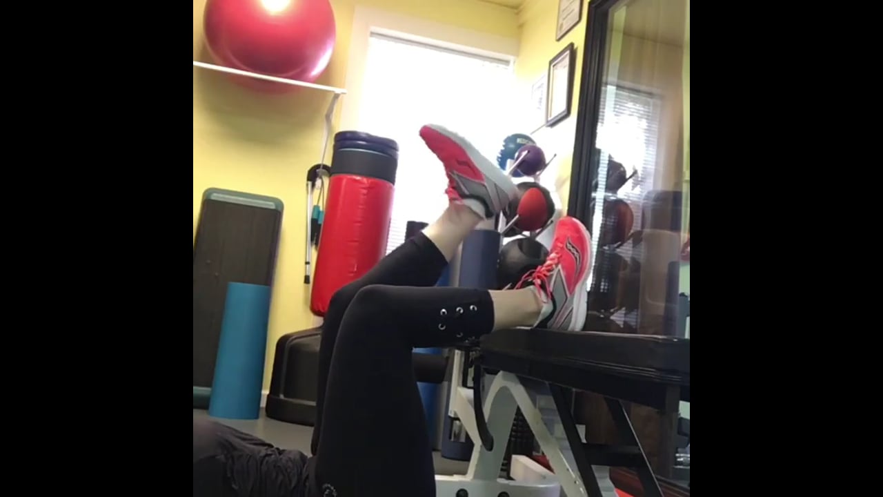 Weight lifting workout plan-Single Leg Bridge