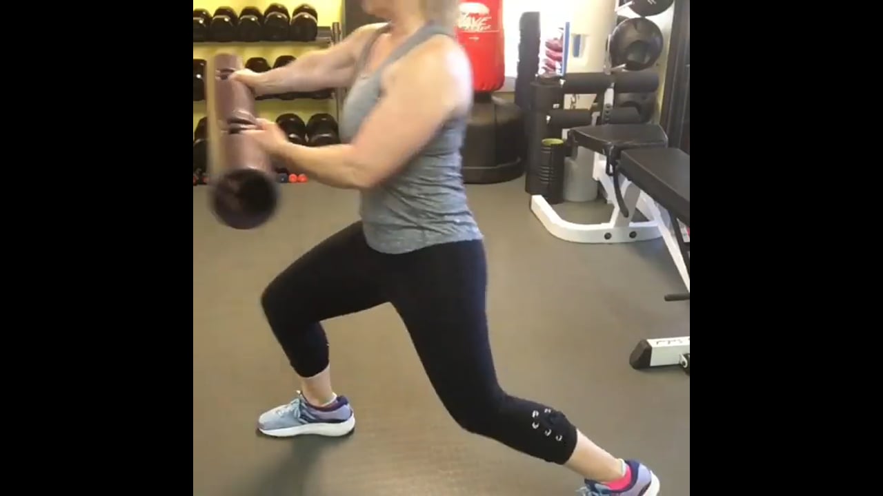 Weight lifting for weight loss man-Vyper Lunge